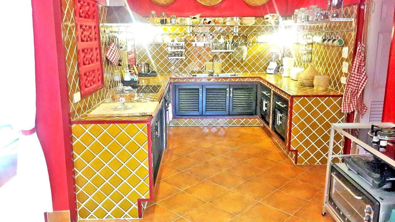 Amazing Tropical Family Thai Style Villa All Costs Included Pattaya Luaran gambar